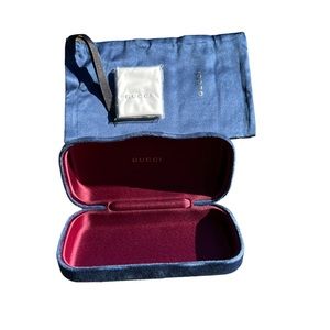 🆕 Gucci blue velvet sunglass hard case